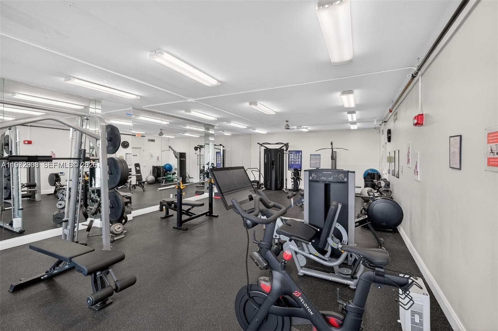 2655 Collins Ave # 1404, Miami Beach FL 33140 — 32