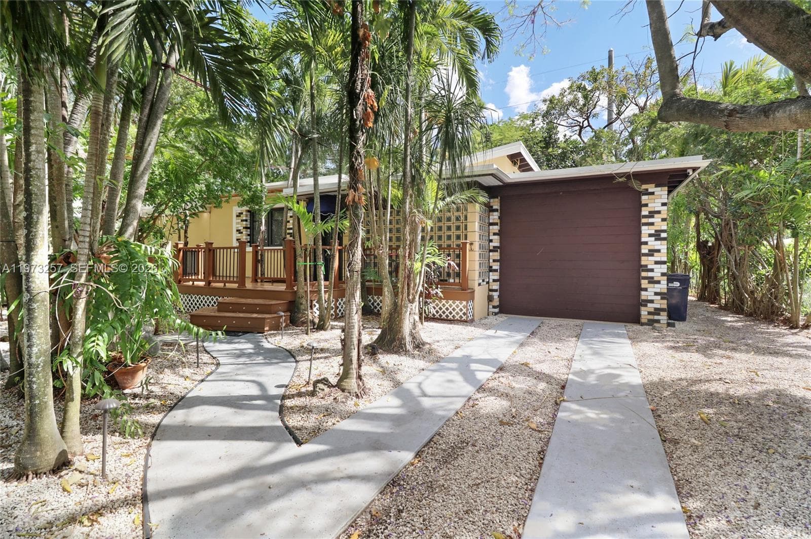 550 Quail Ave, Miami Springs FL 33166 — 19