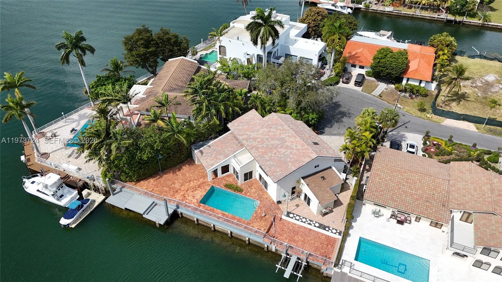 3226 NE 168th St, North Miami Beach FL 33160 — 3