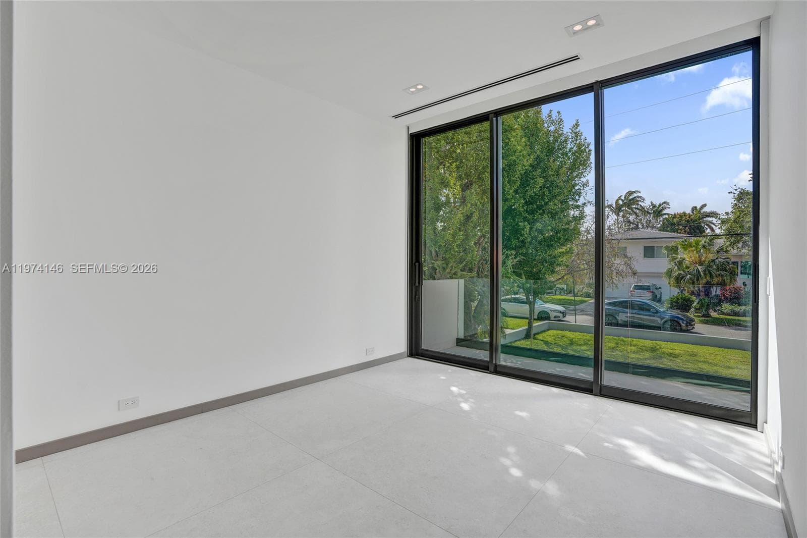 1379 NE 104th St, Miami Shores FL 33138 — 57
