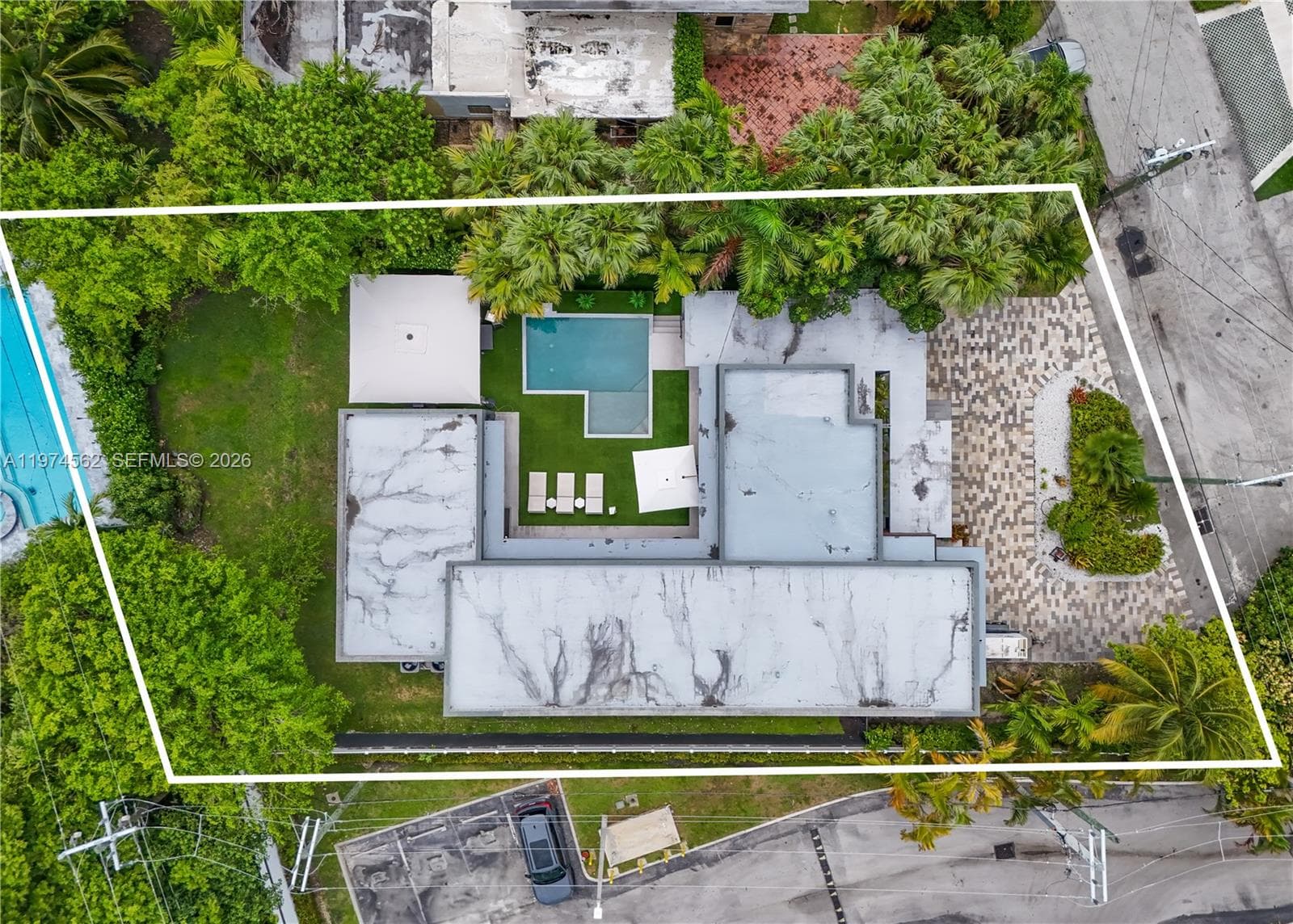 1845 NE 124th St, North Miami FL 33181 — 29