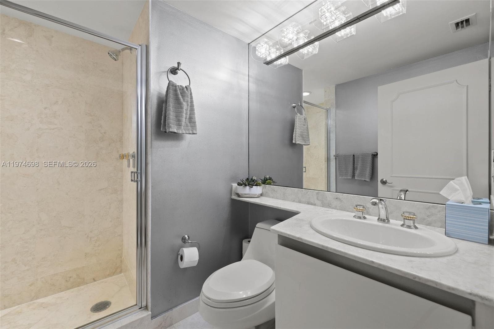 2600 Island Blvd # 1006, Aventura FL 33160 — 48