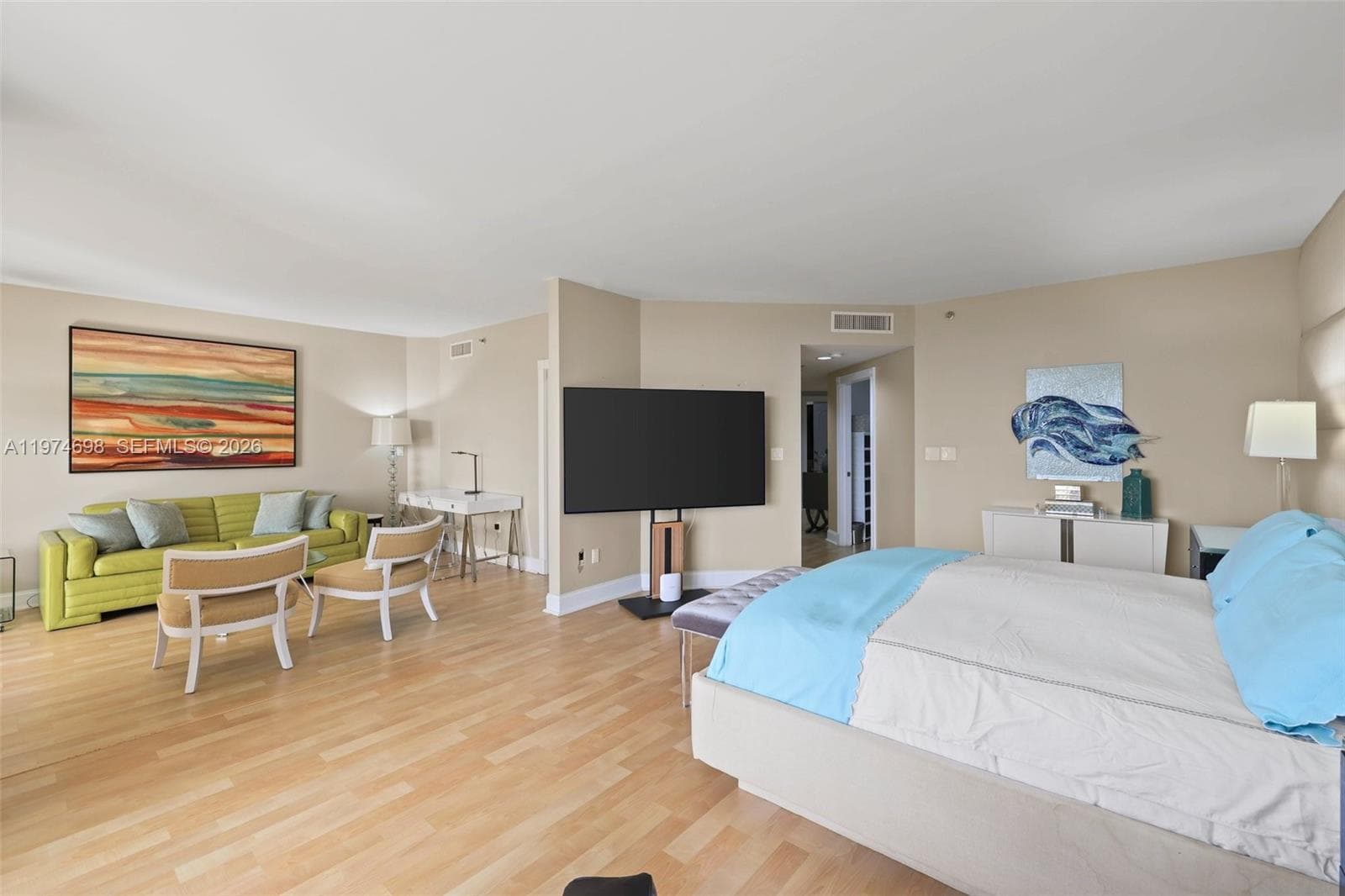 2600 Island Blvd # 1006, Aventura FL 33160 — 31