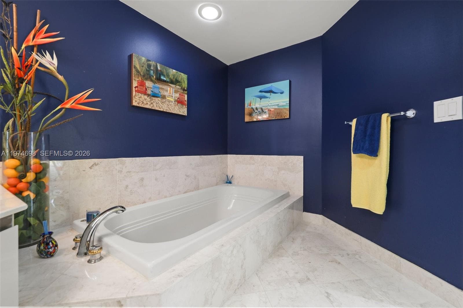 2600 Island Blvd # 1006, Aventura FL 33160 — 39