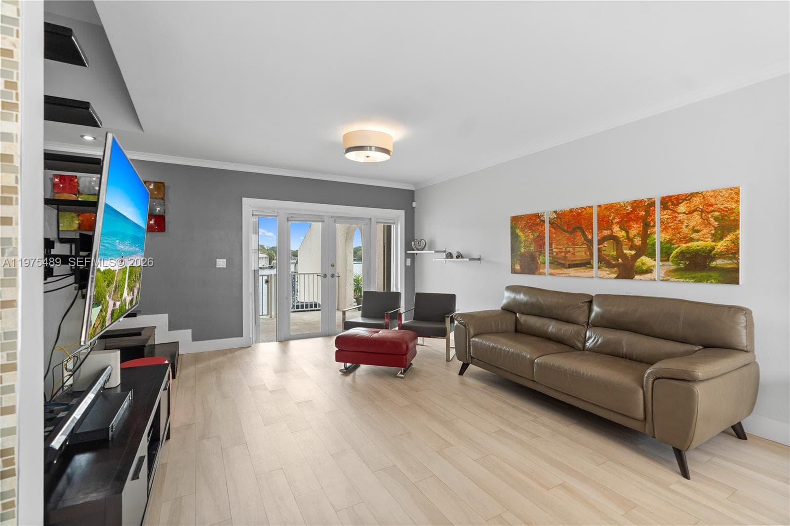 7282 Jacaranda Ln, Miami Lakes FL 33014 — 27