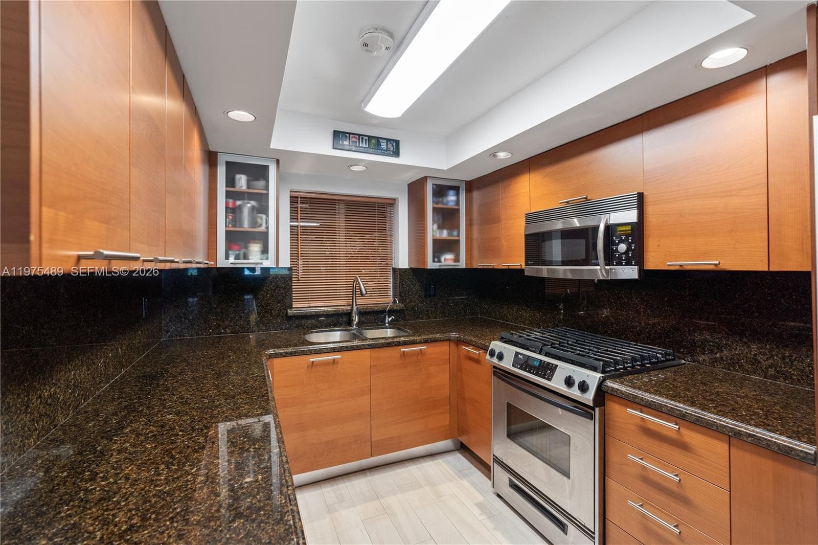 7282 Jacaranda Ln, Miami Lakes FL 33014 — 26