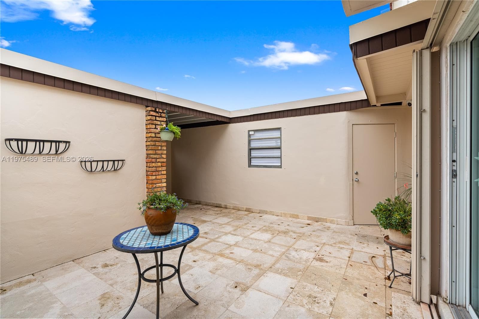 7282 Jacaranda Ln, Miami Lakes FL 33014 — 14