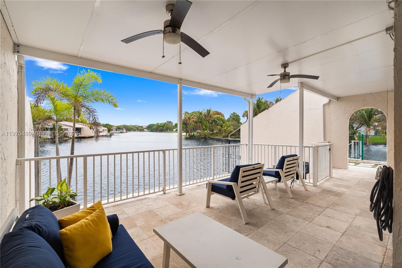 7282 Jacaranda Ln, Miami Lakes FL 33014 — 54