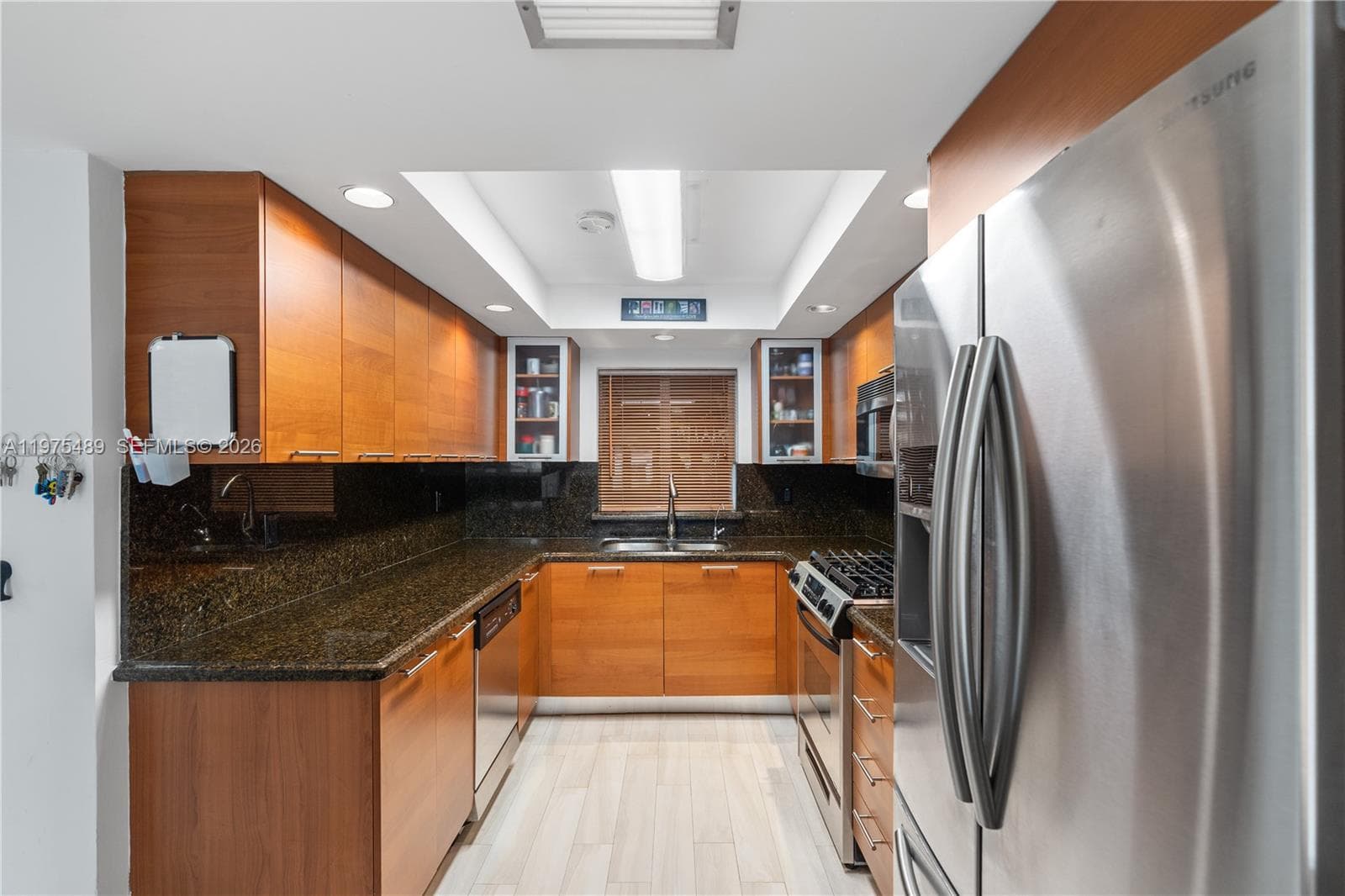7282 Jacaranda Ln, Miami Lakes FL 33014 — 25