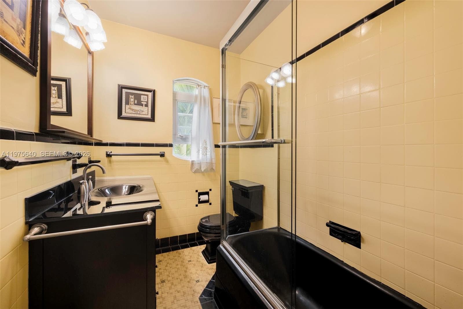 1645 S Bayshore Dr, Coconut Grove FL 33133 — 28