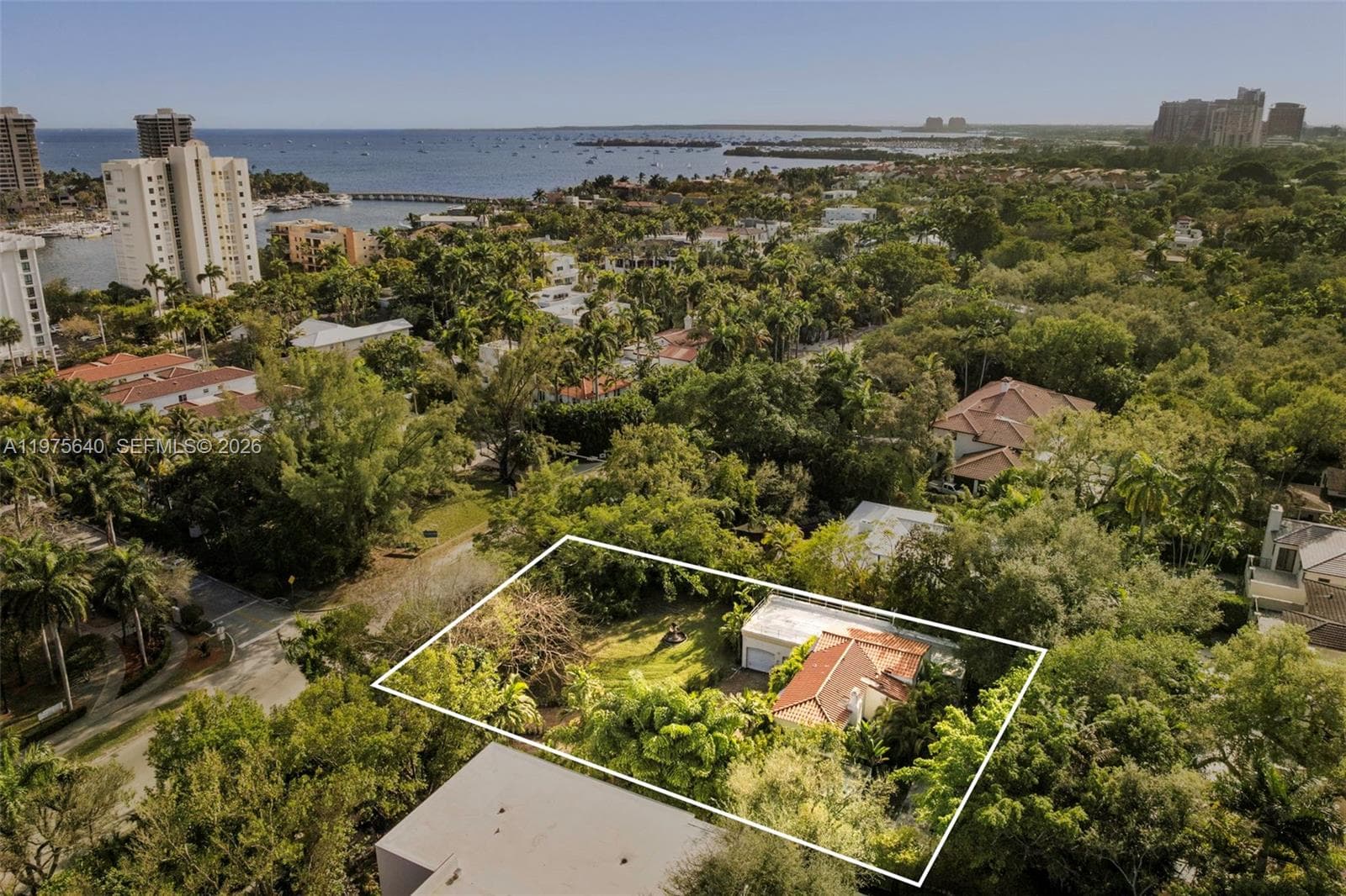 1645 S Bayshore Dr, Coconut Grove FL 33133 — 41