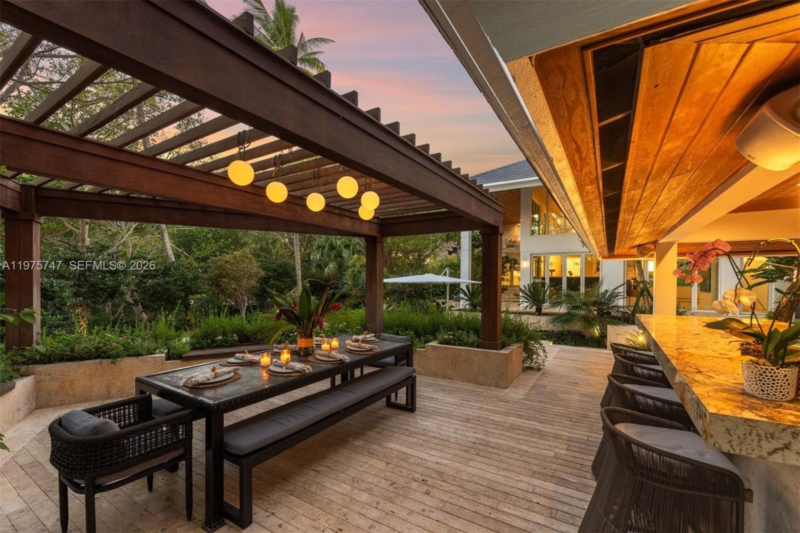 7150 W Lago Dr, Coral Gables FL 33143 — 3