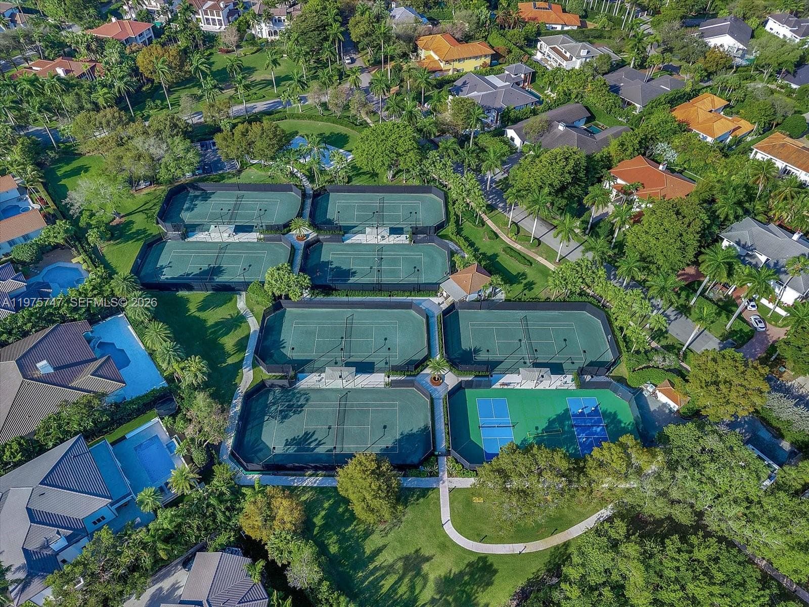 7150 W Lago Dr, Coral Gables FL 33143 — 34
