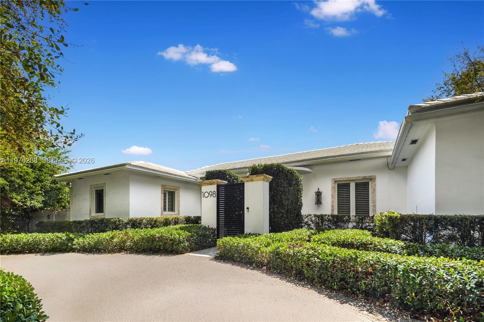 1098 NE 99th St, Miami Shores FL 33138 — 32