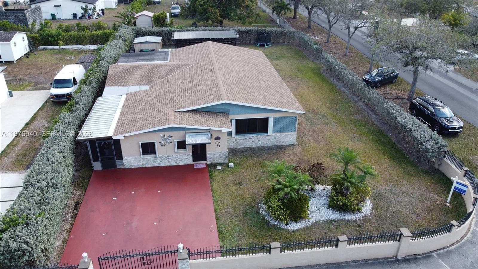 705 NW 8th Ave, Florida City FL 33034 — 40
