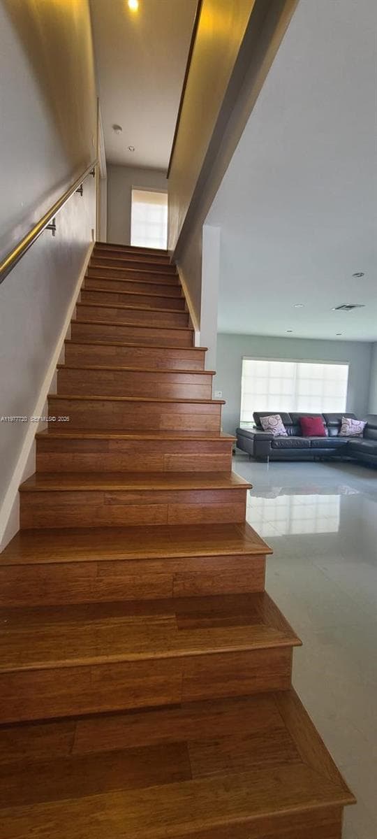 8826 NW 189th Ter, Hialeah FL 33018 — 15