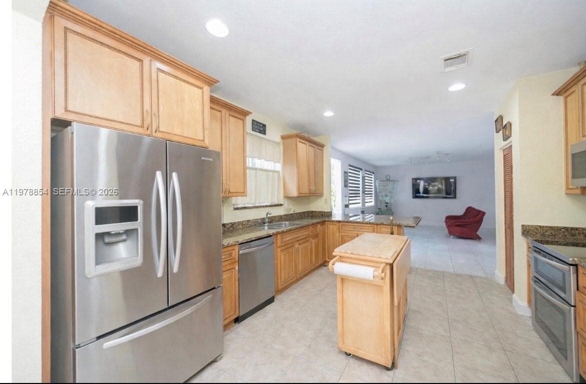 20470 NW 12th Ct, Miami Gardens FL 33169 — 7