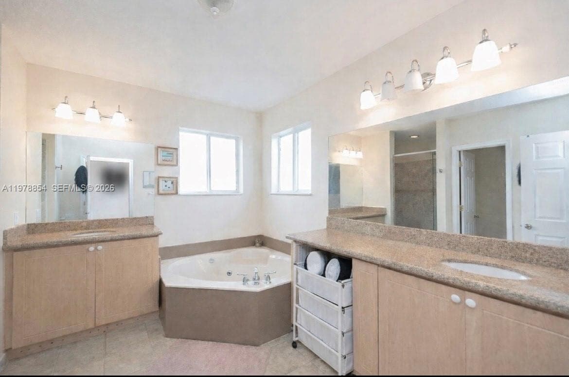 20470 NW 12th Ct, Miami Gardens FL 33169 — 19