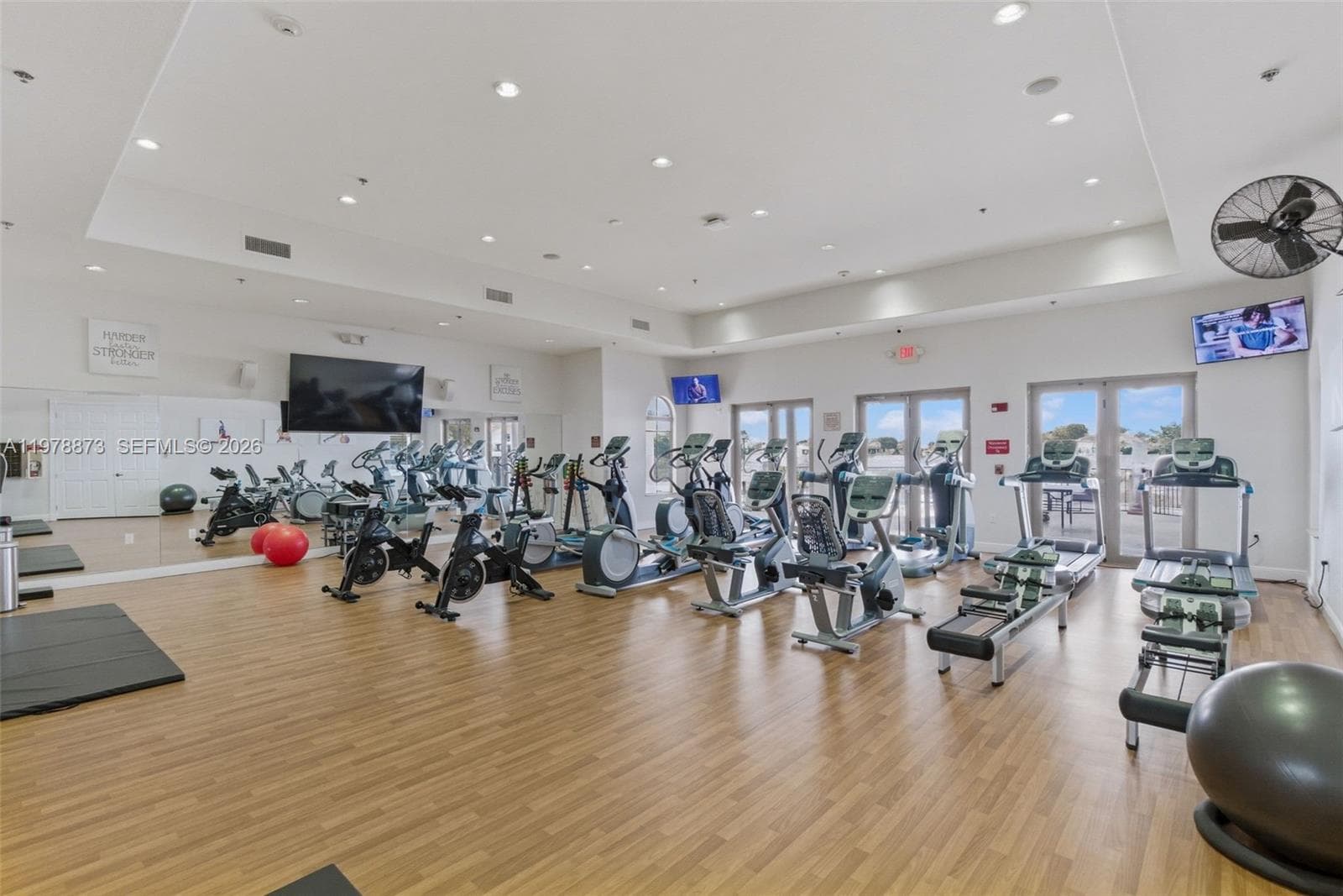 7515 SW 191st St, Cutler Bay FL 33157 — 52