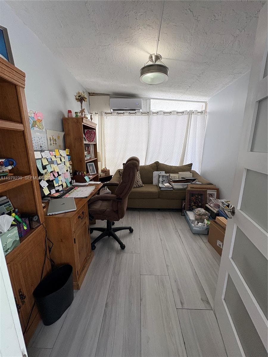 160 South Dr, Miami Springs FL 33166 — 17