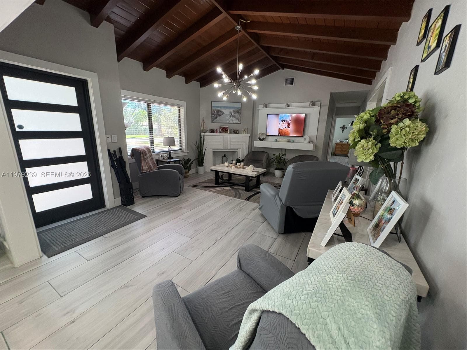 160 South Dr, Miami Springs FL 33166 — 5