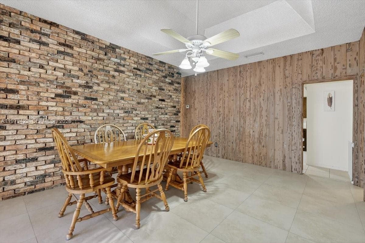 8261 SW 186th St, Cutler Bay FL 33157 — 17