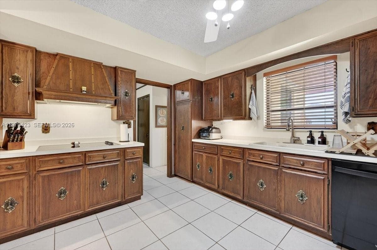 8261 SW 186th St, Cutler Bay FL 33157 — 20