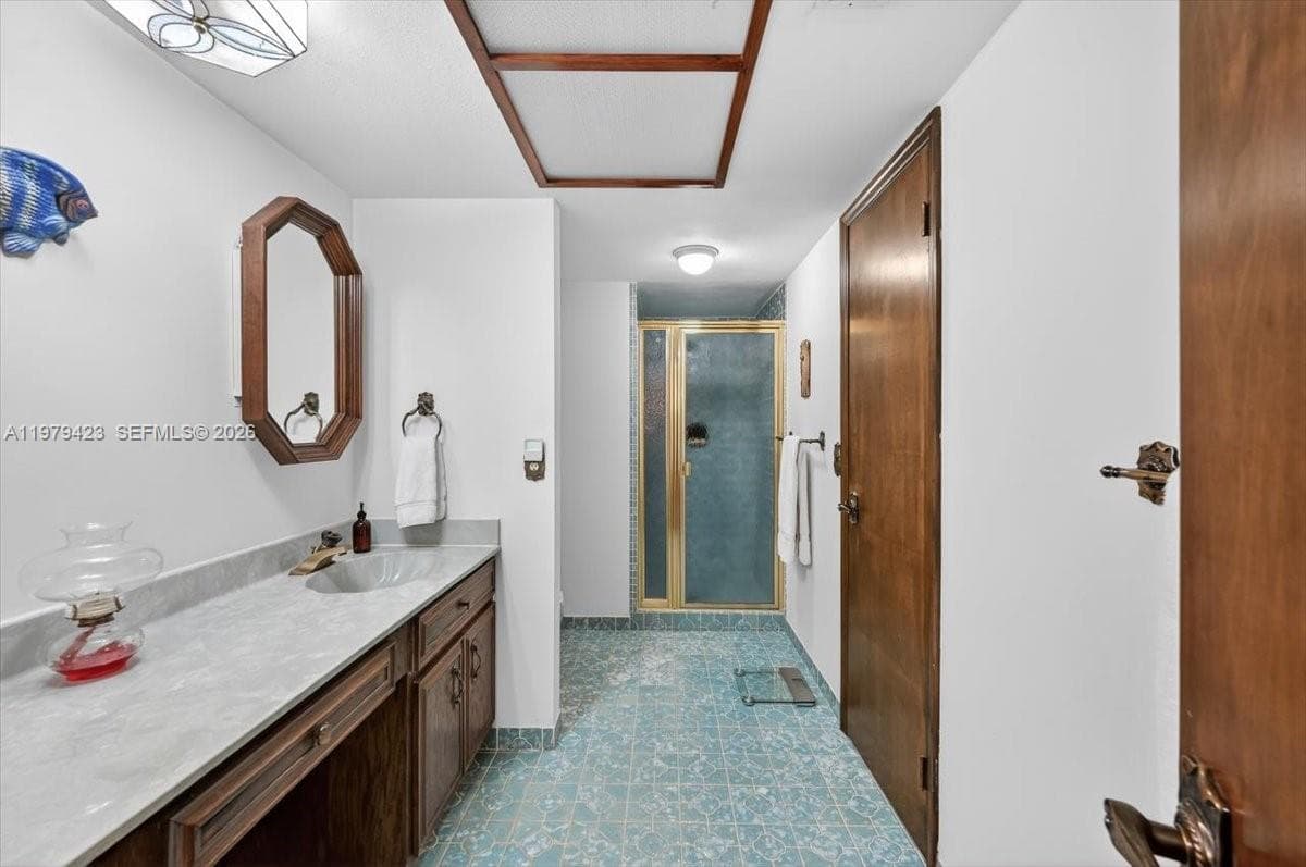 8261 SW 186th St, Cutler Bay FL 33157 — 33