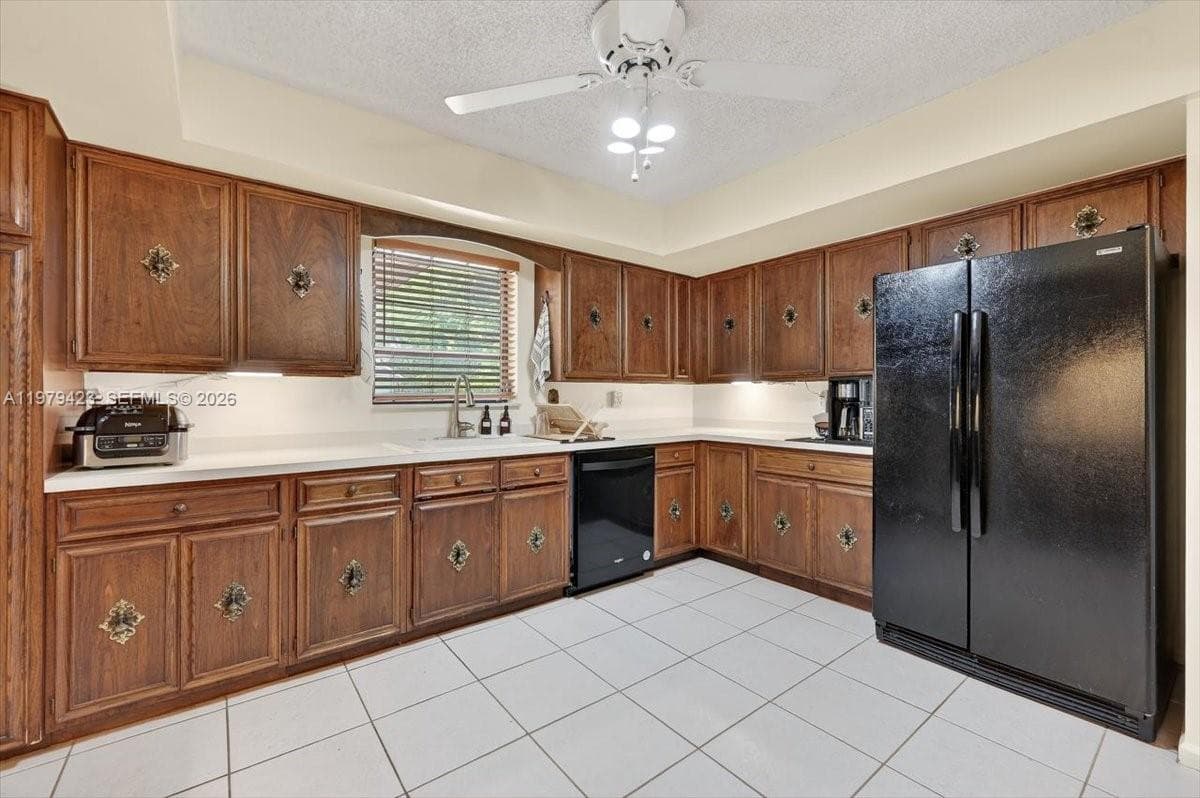 8261 SW 186th St, Cutler Bay FL 33157 — 21