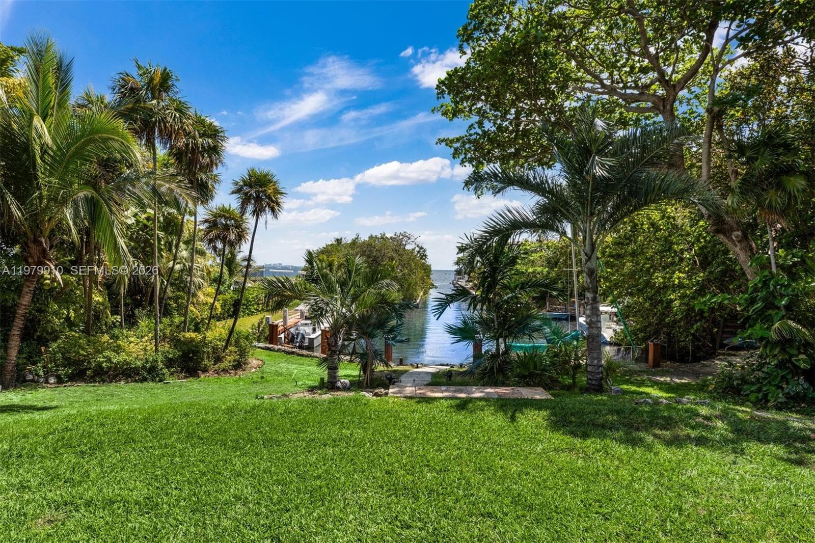 3373 Poinciana Ave, Miami FL 33133 — 12
