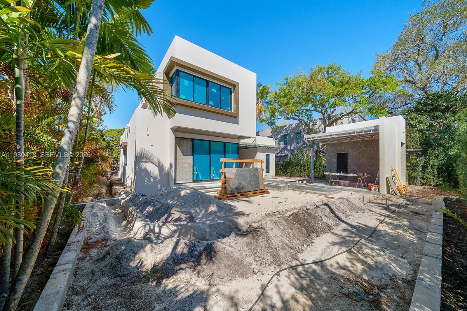 820 NE 111th St, Biscayne Park FL 33161 — 25