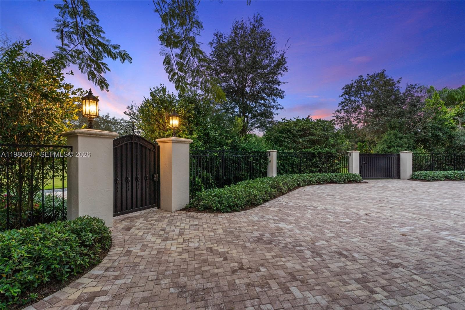 6255 SW 133rd St, Pinecrest FL 33156 — 28