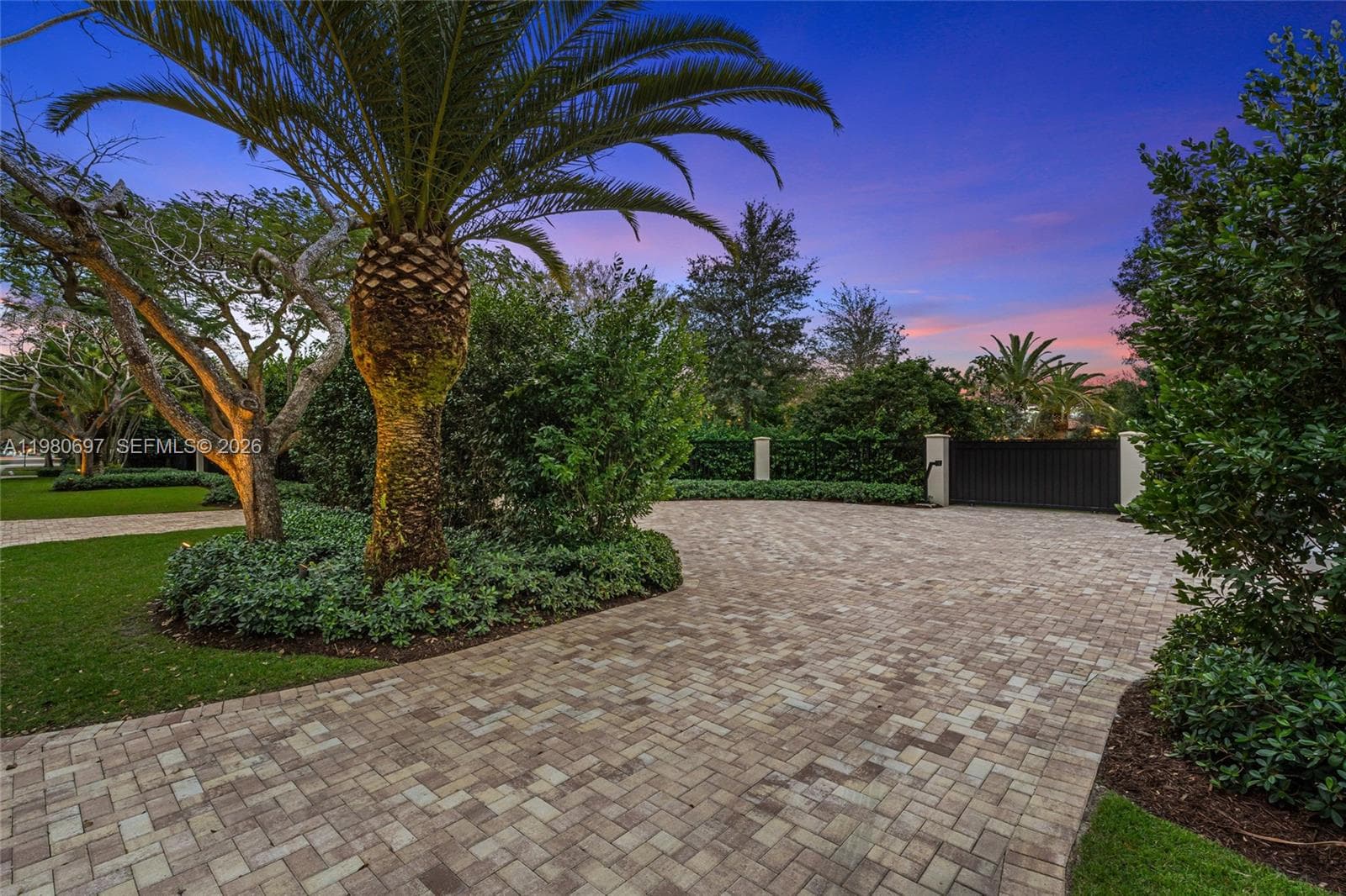 6255 SW 133rd St, Pinecrest FL 33156 — 29