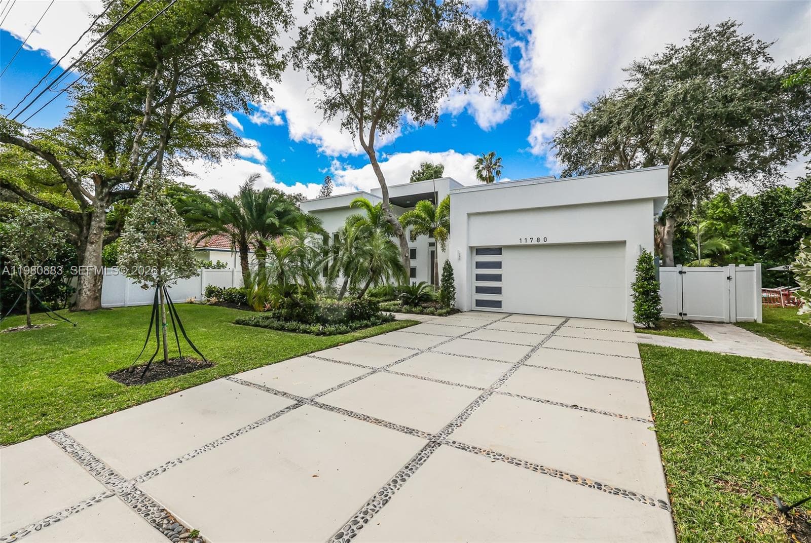 11780 NE 8th Ave, Biscayne Park FL 33161 — 3