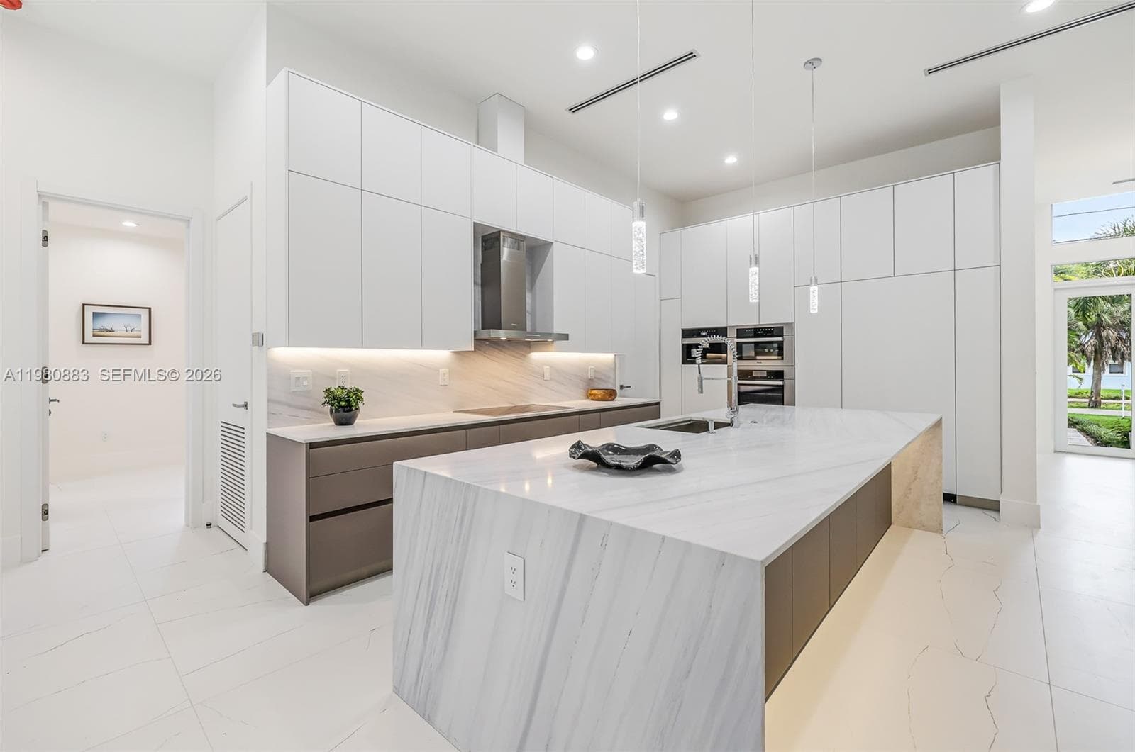 11780 NE 8th Ave, Biscayne Park FL 33161 — 21