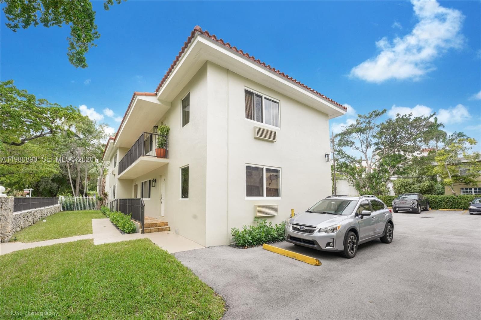 35 Antilla Ave, Coral Gables FL 33134 — 3