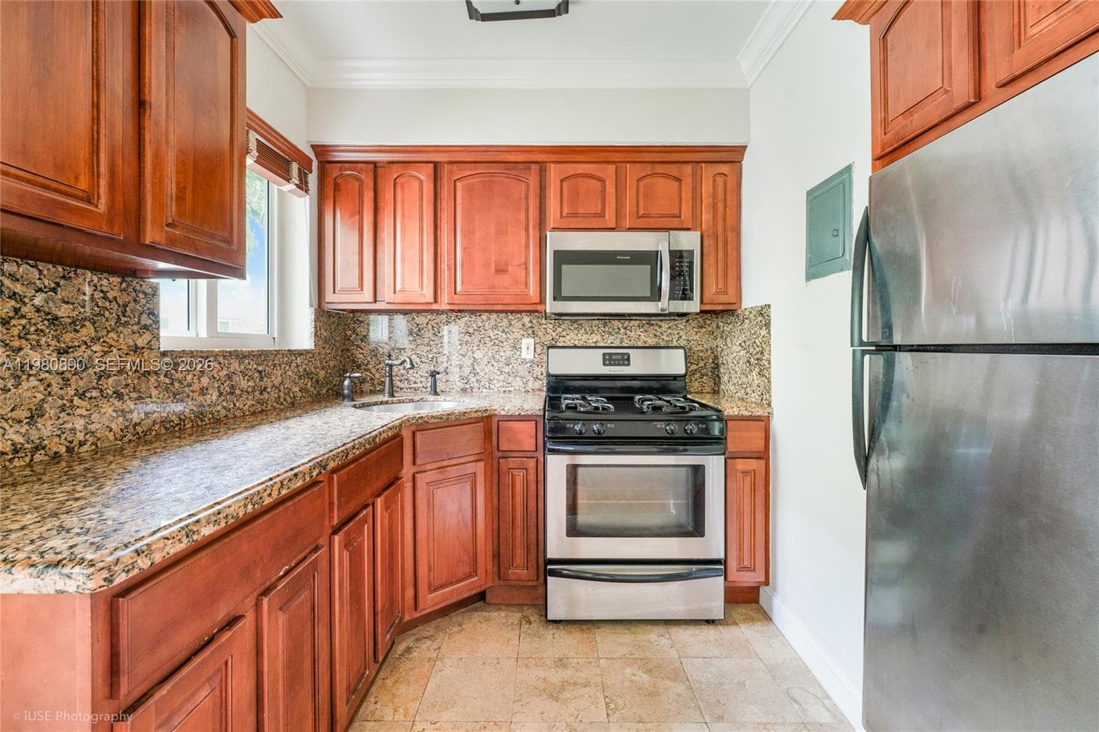 35 Antilla Ave, Coral Gables FL 33134 — 18