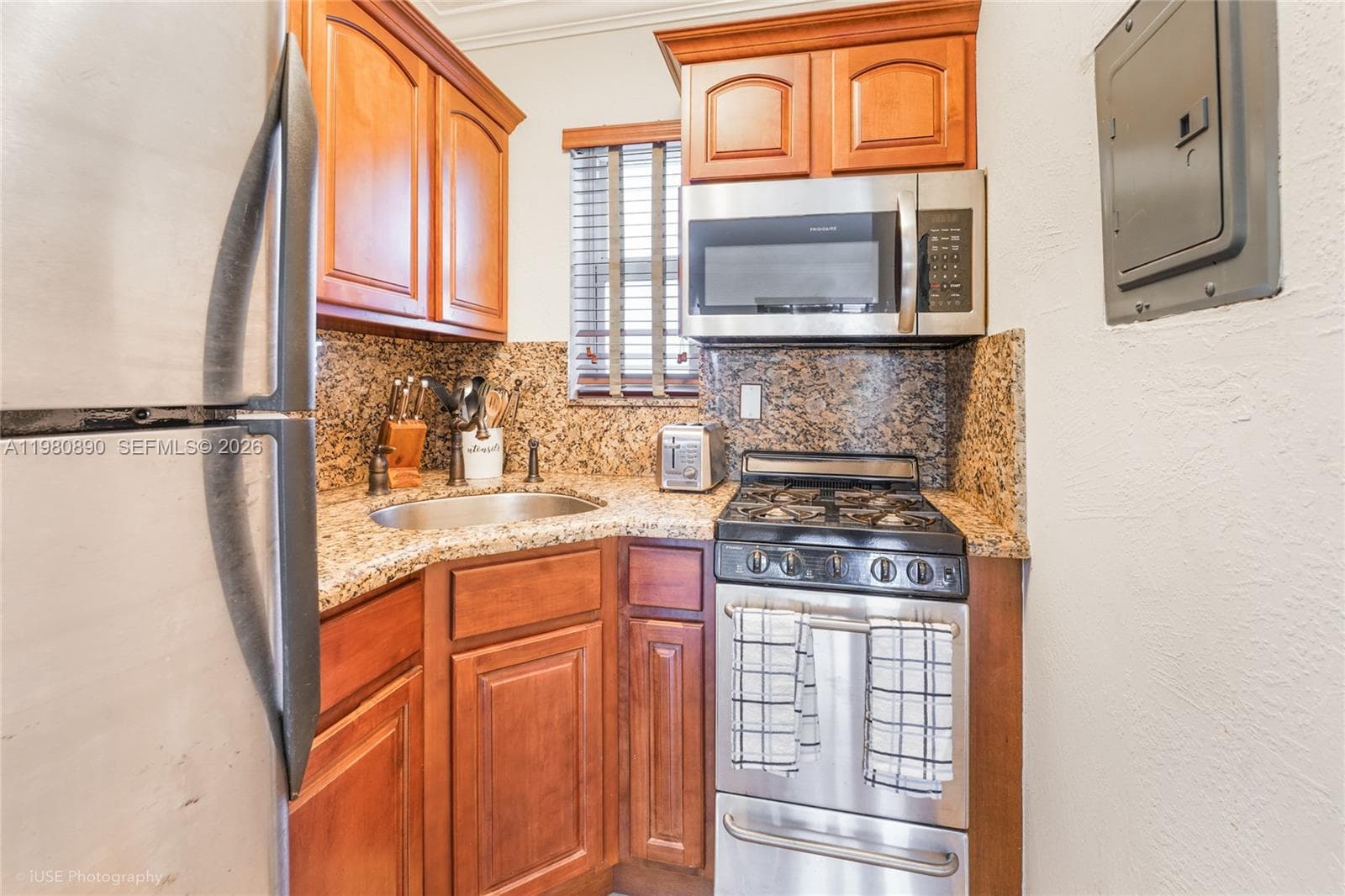 35 Antilla Ave, Coral Gables FL 33134 — 15
