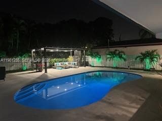 1940 NE 186th Dr, North Miami Beach FL 33179 — 27