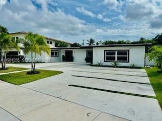 1940 NE 186th Dr, North Miami Beach FL 33179 — 2