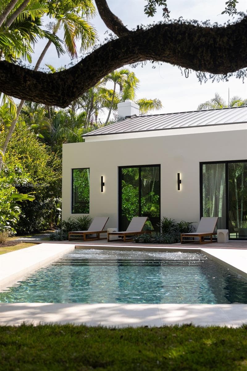 1701 Micanopy Ave, Coconut Grove FL 33133 — 19