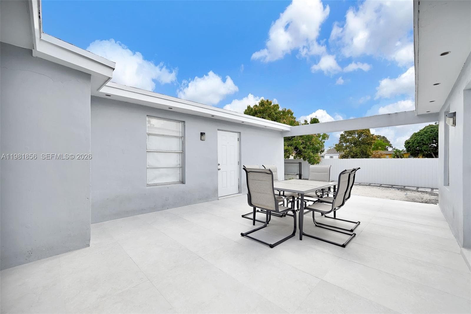 756 W 53rd St, Hialeah FL 33012 — 46