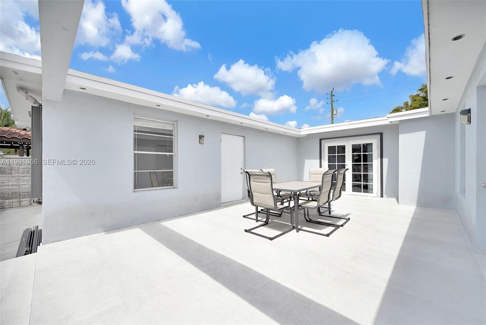 756 W 53rd St, Hialeah FL 33012 — 45