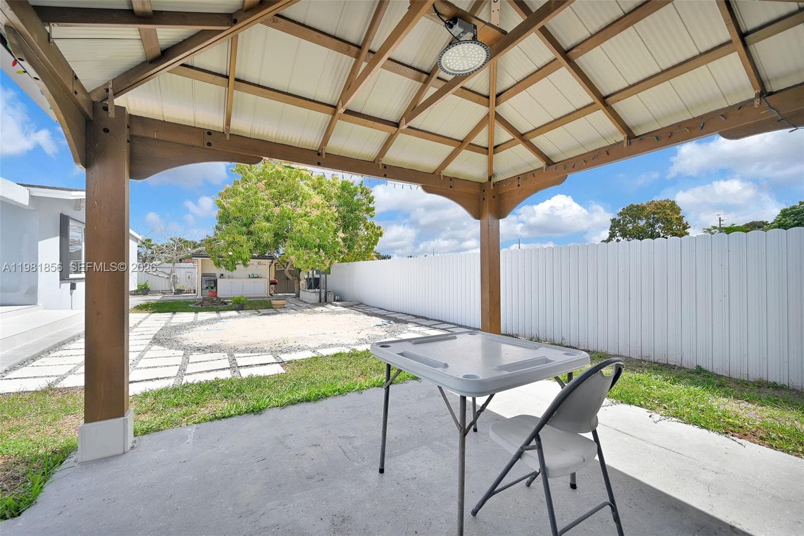 756 W 53rd St, Hialeah FL 33012 — 51