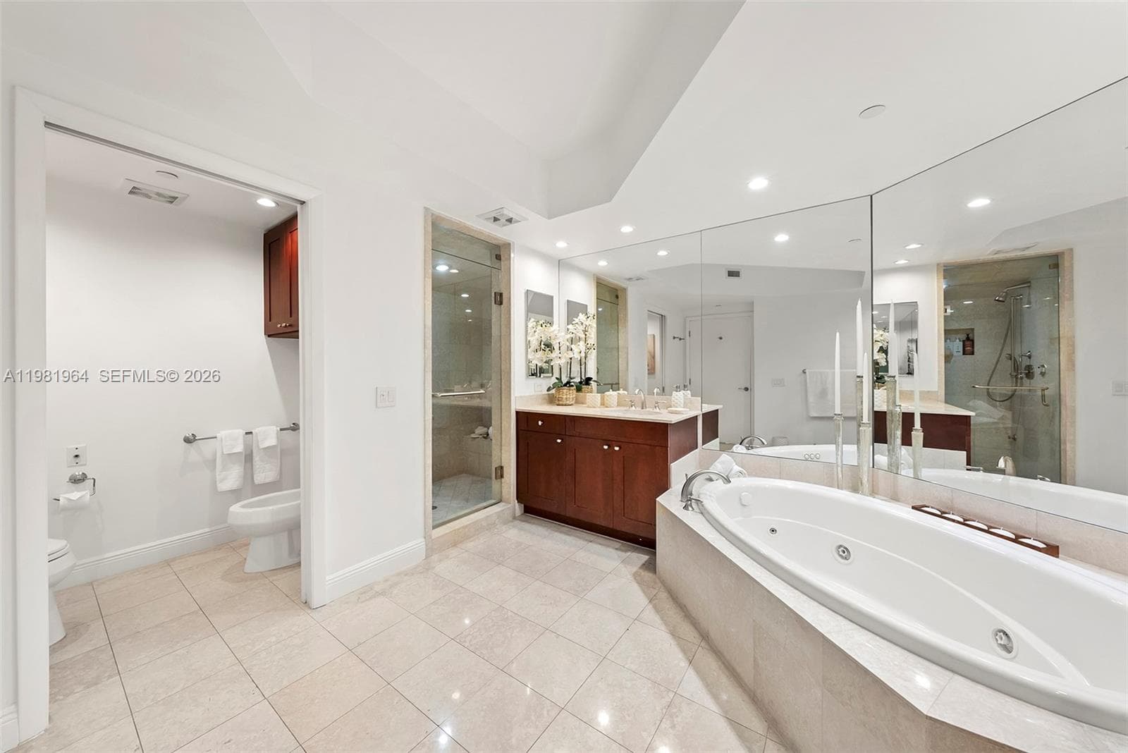 6000 Island Blvd # 1208, Aventura FL 33160 — 27