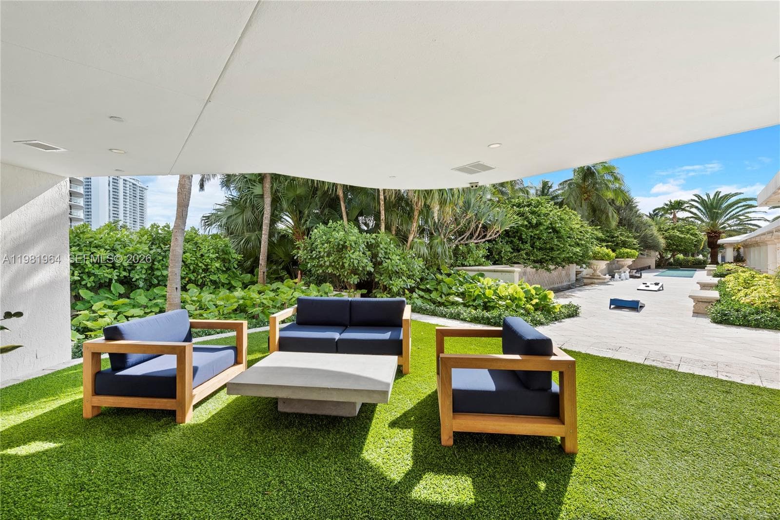 6000 Island Blvd # 1208, Aventura FL 33160 — 57