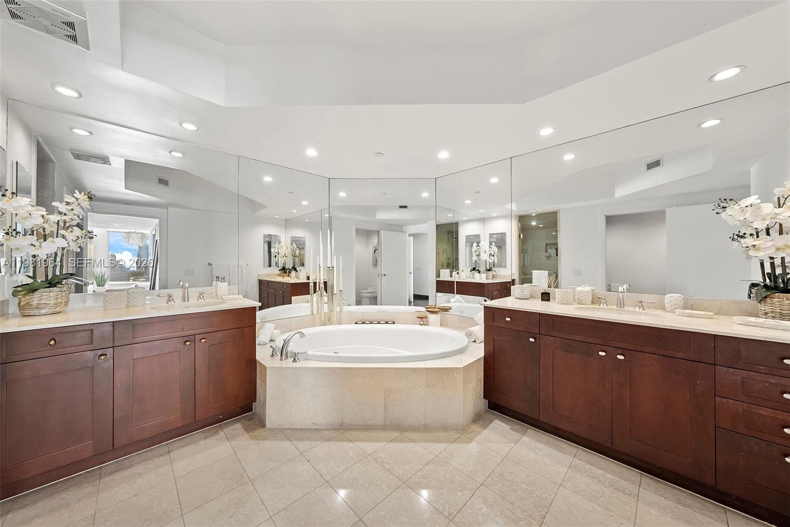 6000 Island Blvd # 1208, Aventura FL 33160 — 26