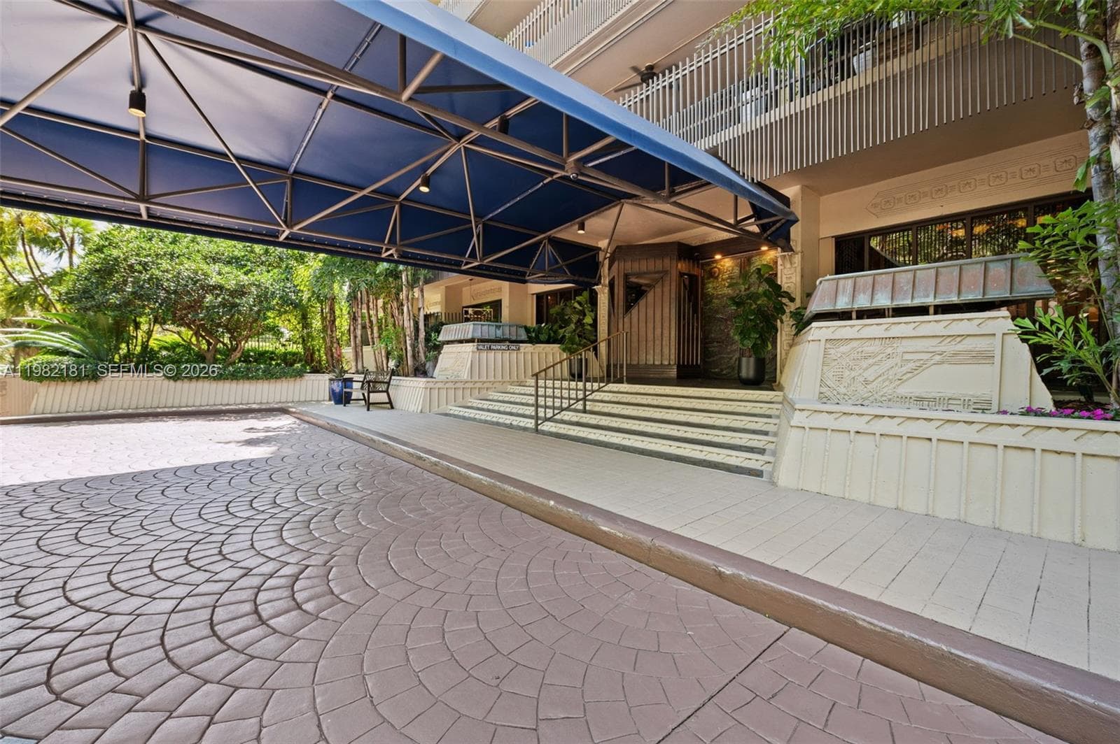 2901 S Bayshore Dr # 8E, Coconut Grove FL 33133 — 22