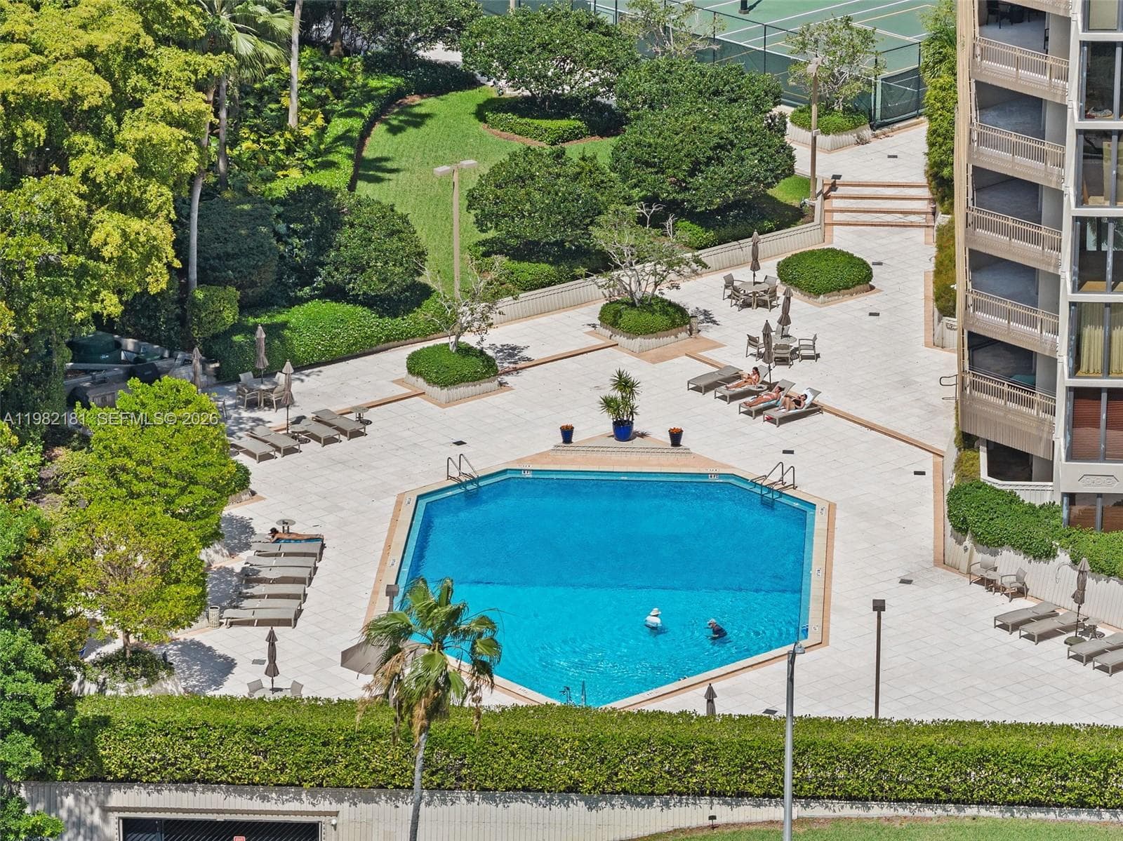 2901 S Bayshore Dr # 8E, Coconut Grove FL 33133 — 28