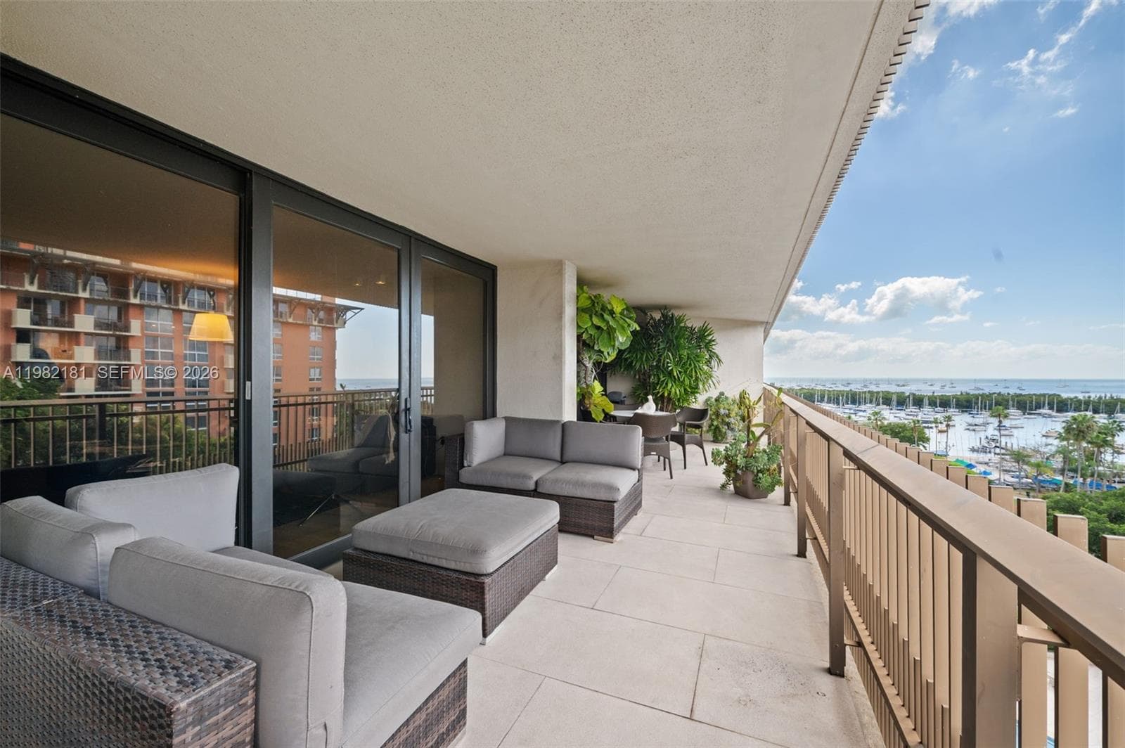 2901 S Bayshore Dr # 8E, Coconut Grove FL 33133 — 25